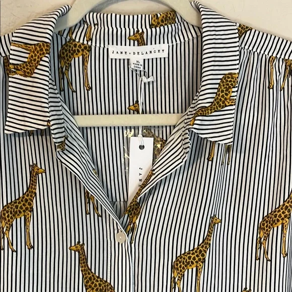 Jane and Delancey Black and white Striped Giraffe  Button Down Shirt - Picture 2 of 11